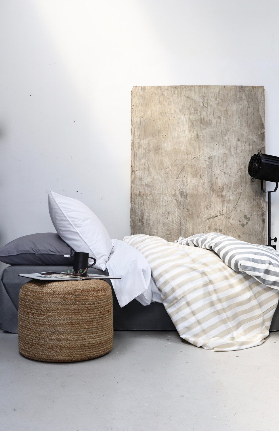 Blok Strib sengetøj - sand/hvid